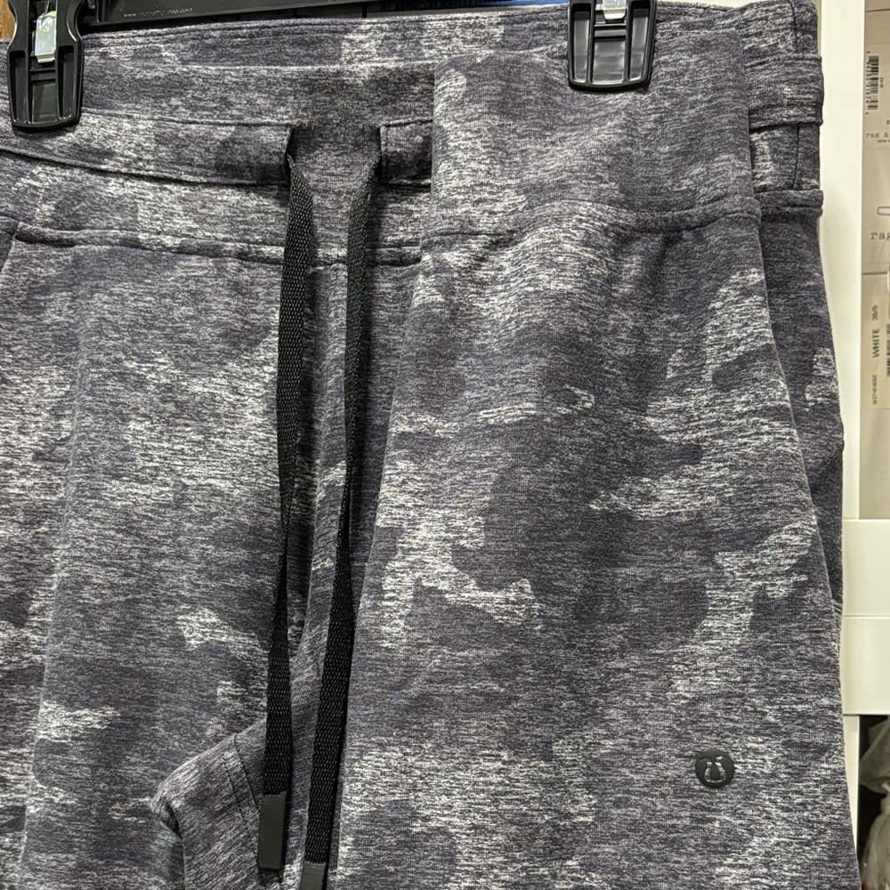 Lululemon Athletica Ready to Rulu Women’s Camo Joggers W/ Pockets